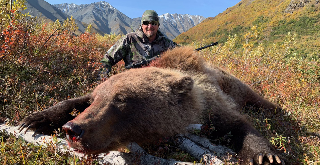 wrangells grizzly hunting guides in alaska
